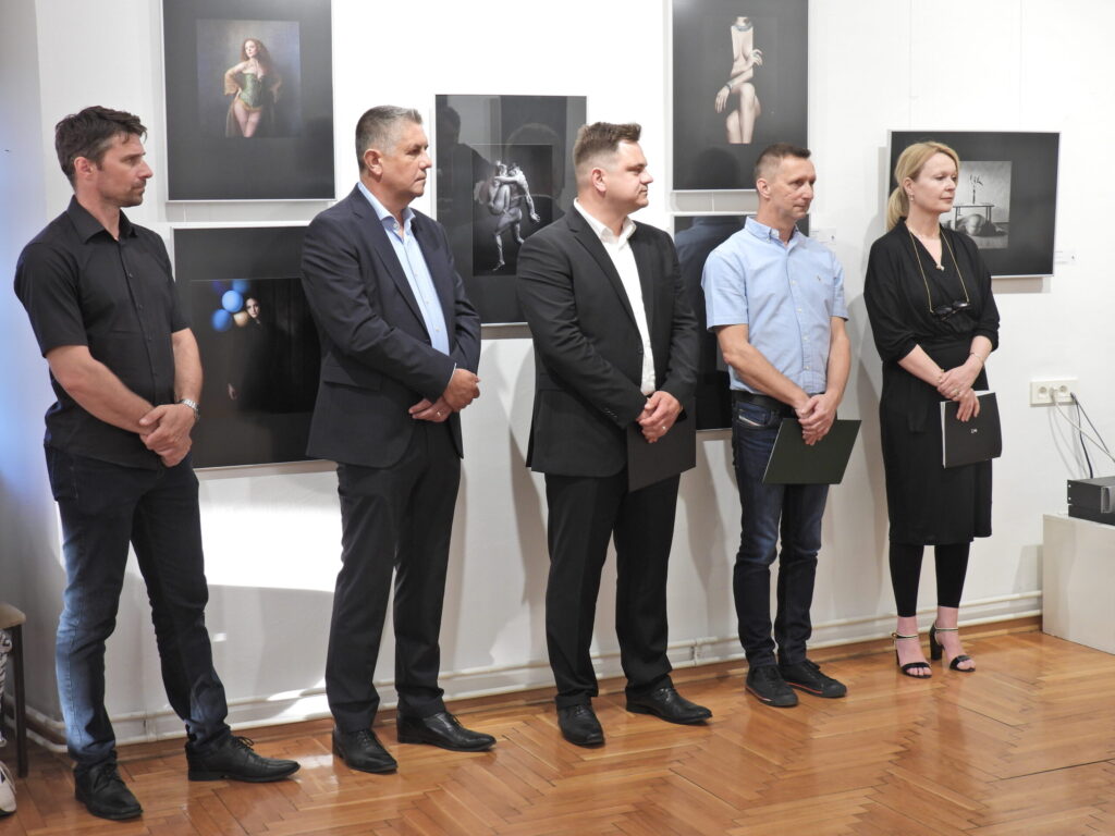 Izložba umjetničkih fotografa u đurđevačkom muzeju