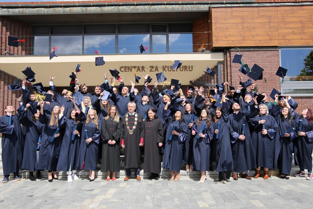 Studenti