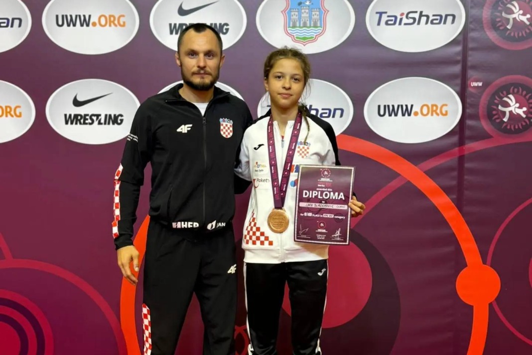 Lara Blažeković
