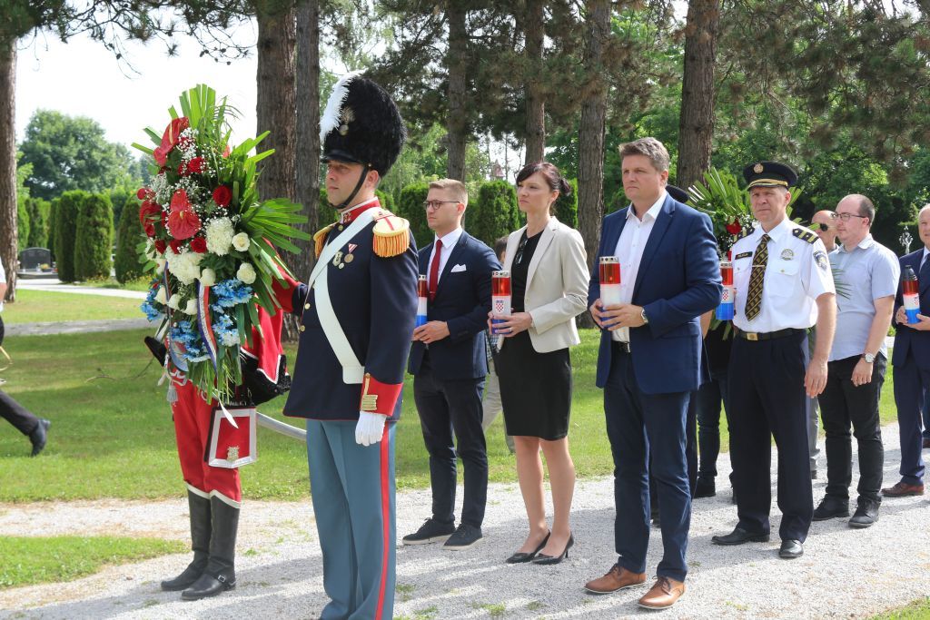 Obilježavanje Dana antifašističke borbe na varaždinskom groblju