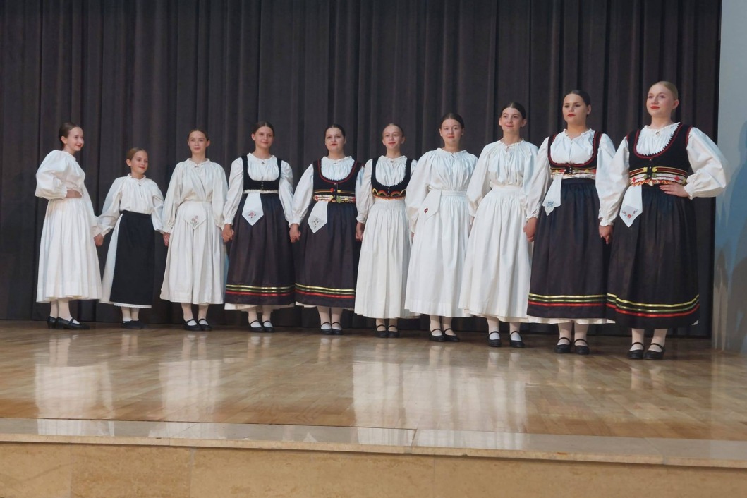 Mali folkloraši/Županijska smotra dječjeg folklora