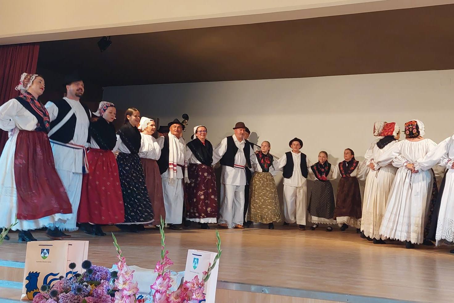 Županijska smotra folklora u Legradu