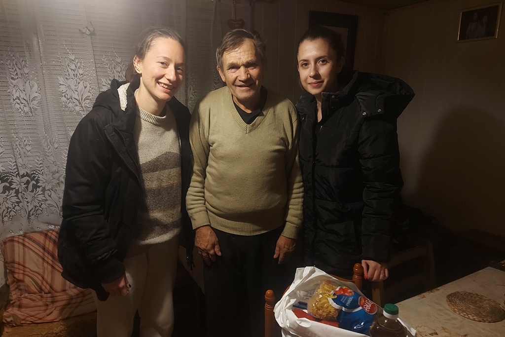 Članice udruge žena Svetojanke poklonima razveselile svoje starije sumještane