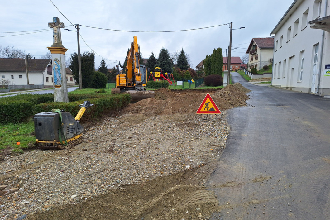 Izgradnja parkirališta na Trgu svetog Križa