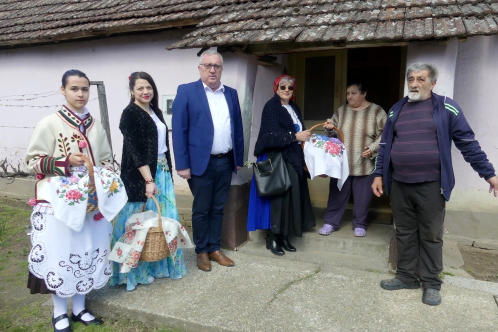 Uskrsna košarica dobrote