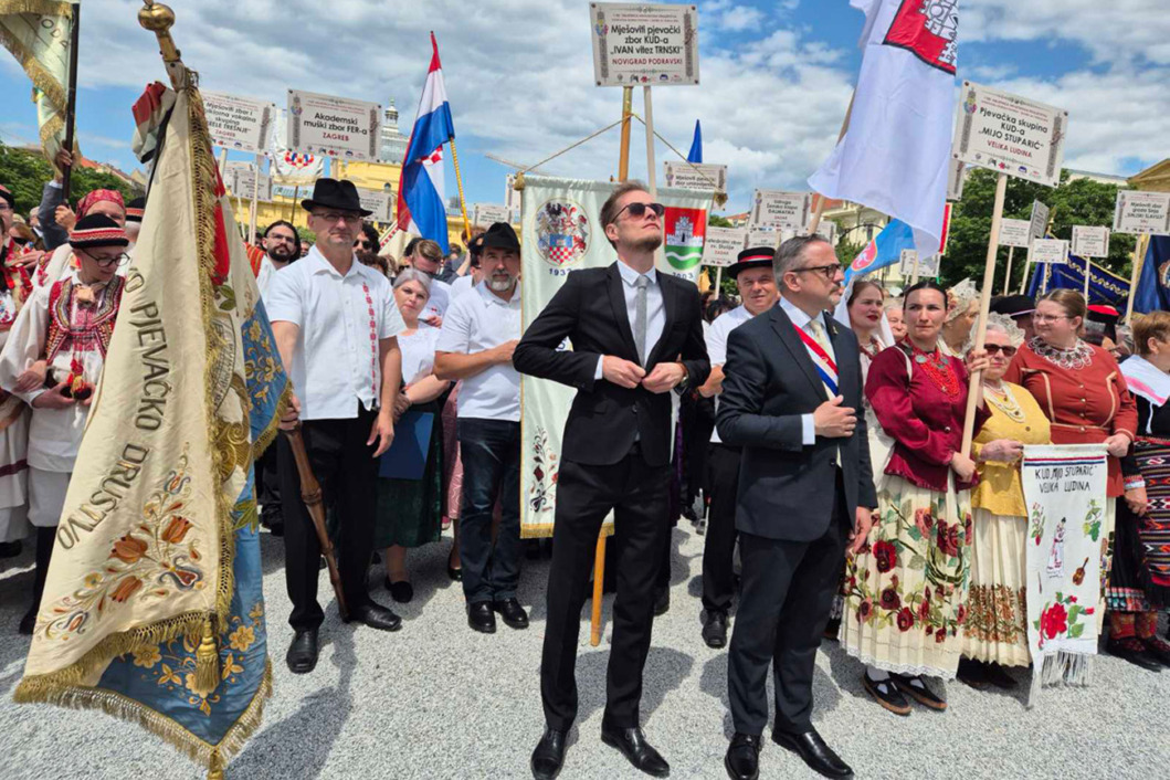 Članovi KUD-a Ivan vitez Trnski 