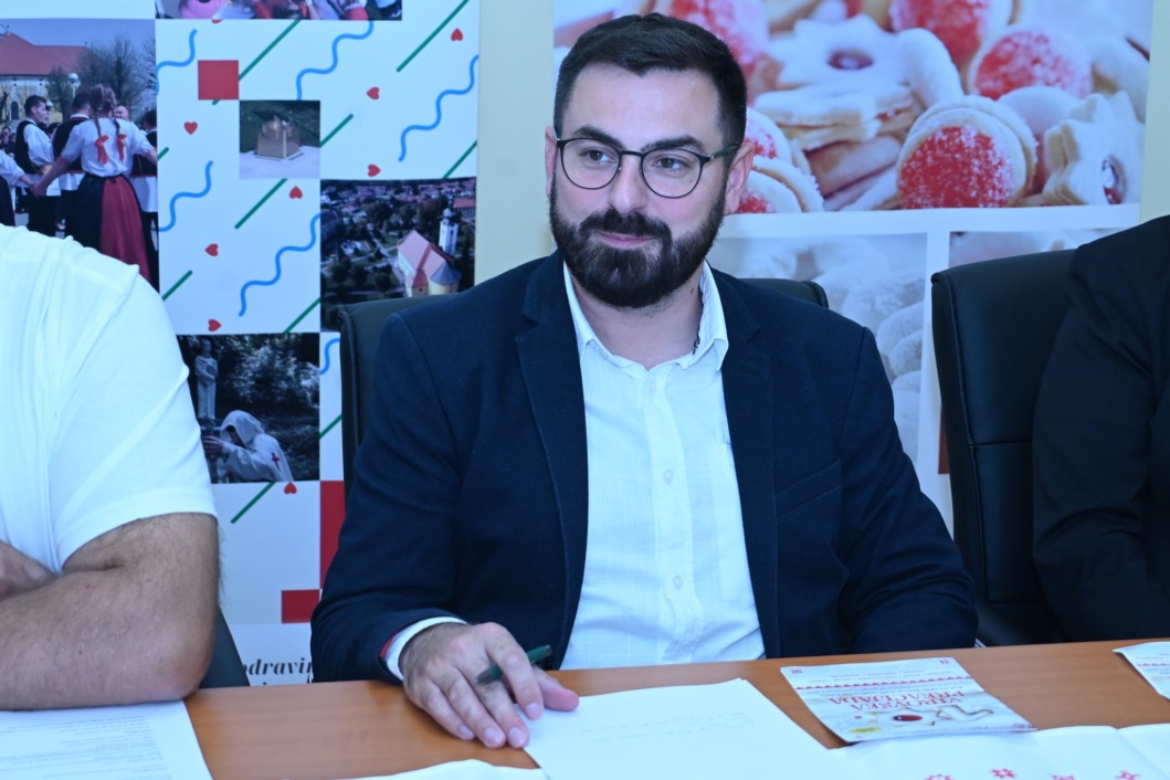 Nikola Cik