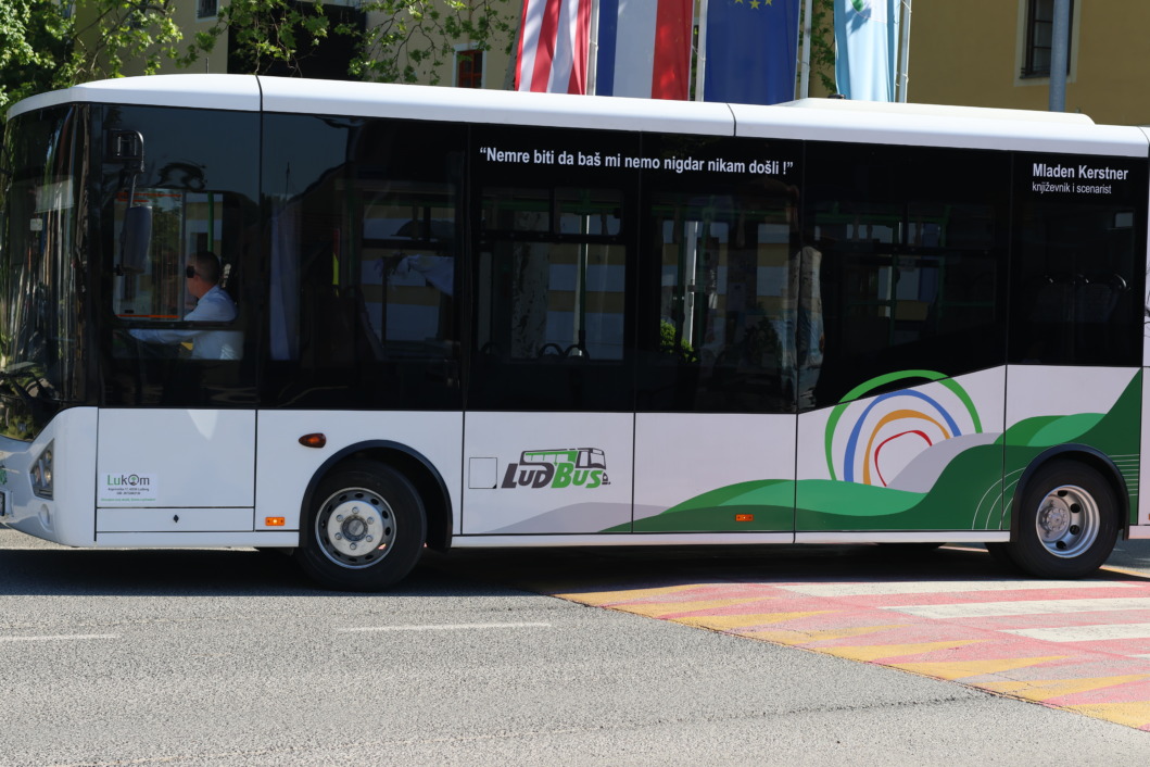 Probni autobus