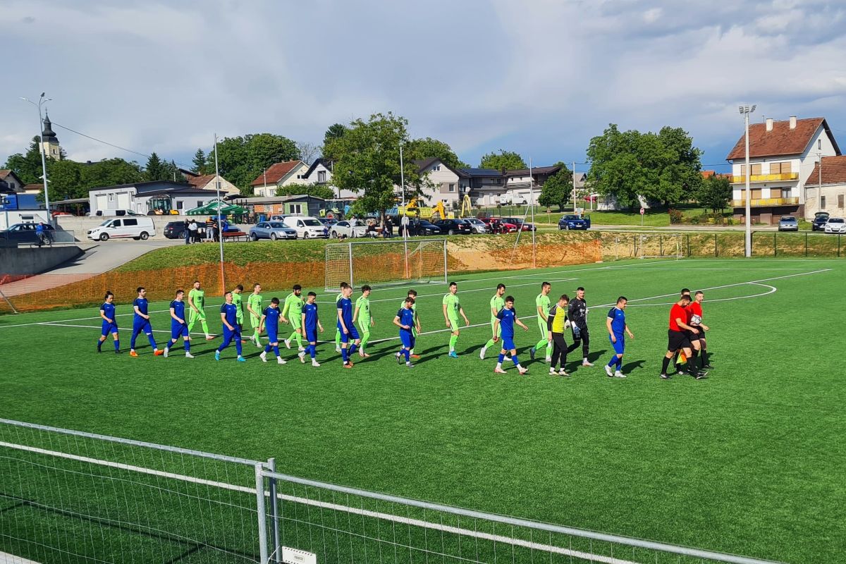 Igrači Tomislava Radnika i Močila