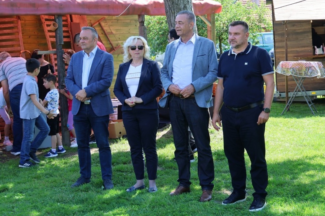 Dan udomiteljstva