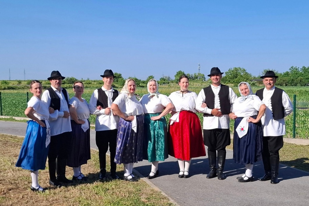 Članovi KUD-a Delovi