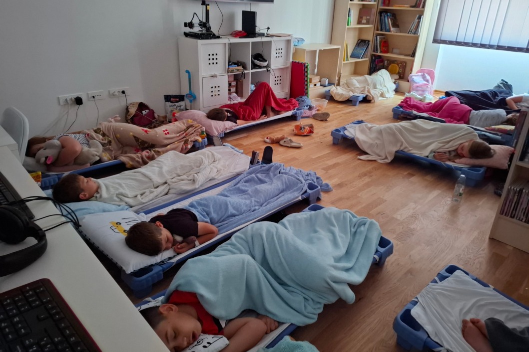 Spavanac mališana u virovskoj knjižnici