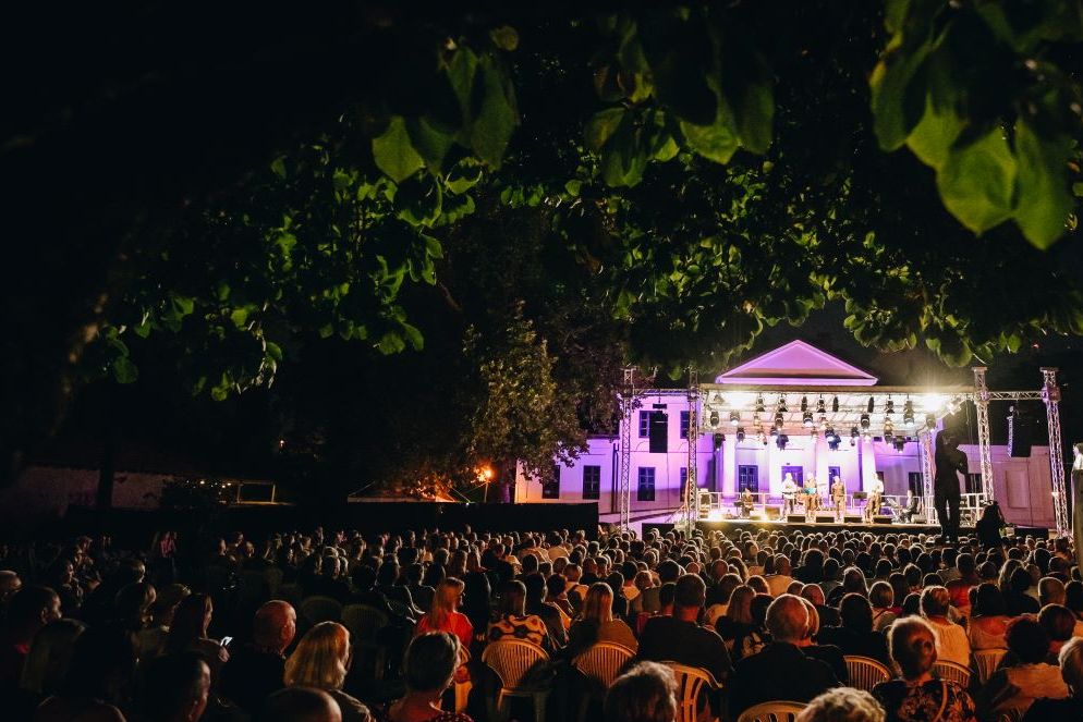 Brojna publika u perivoju Vile Bedeković na varaždinskom Špancirfestu