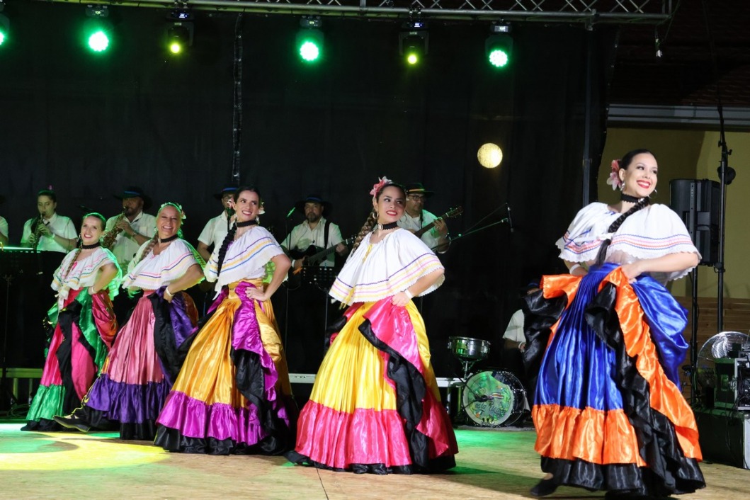 COFA festival folklora