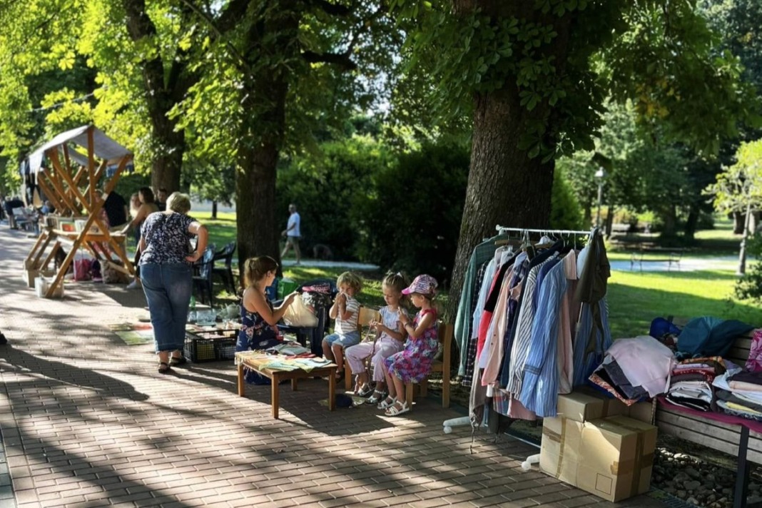 Ljetna tržnica knjiga