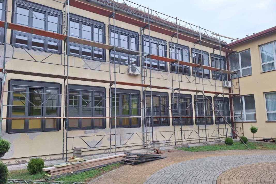 Rekonstrukcija škole u Trnovcu