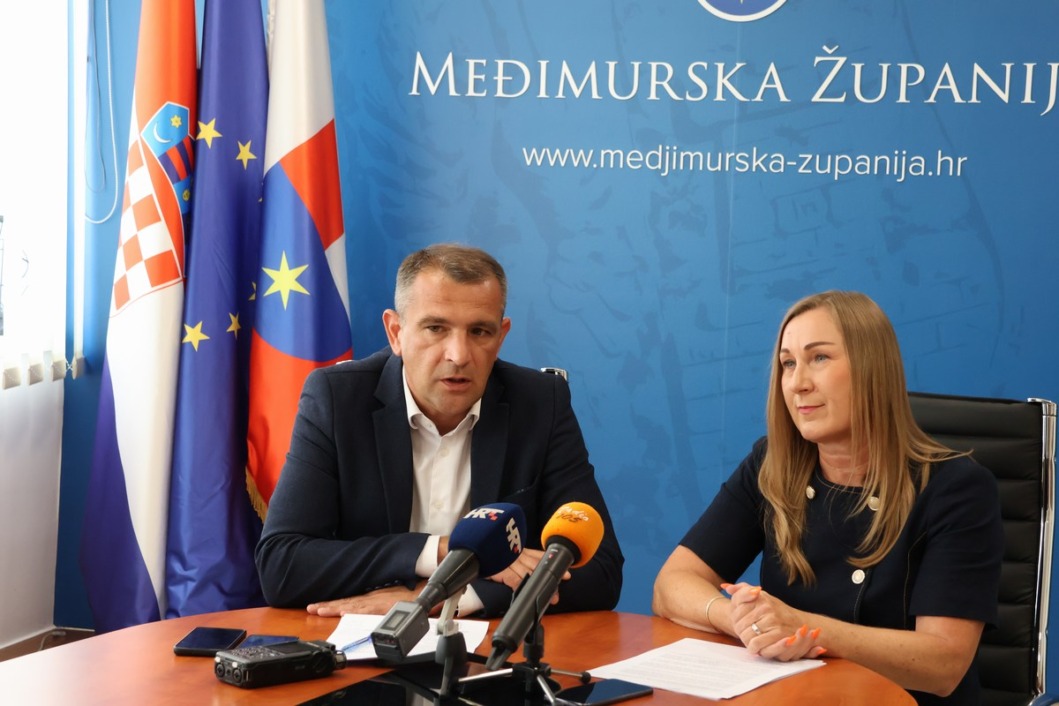 Matija Posavec i Nives Kolarić - Strah
