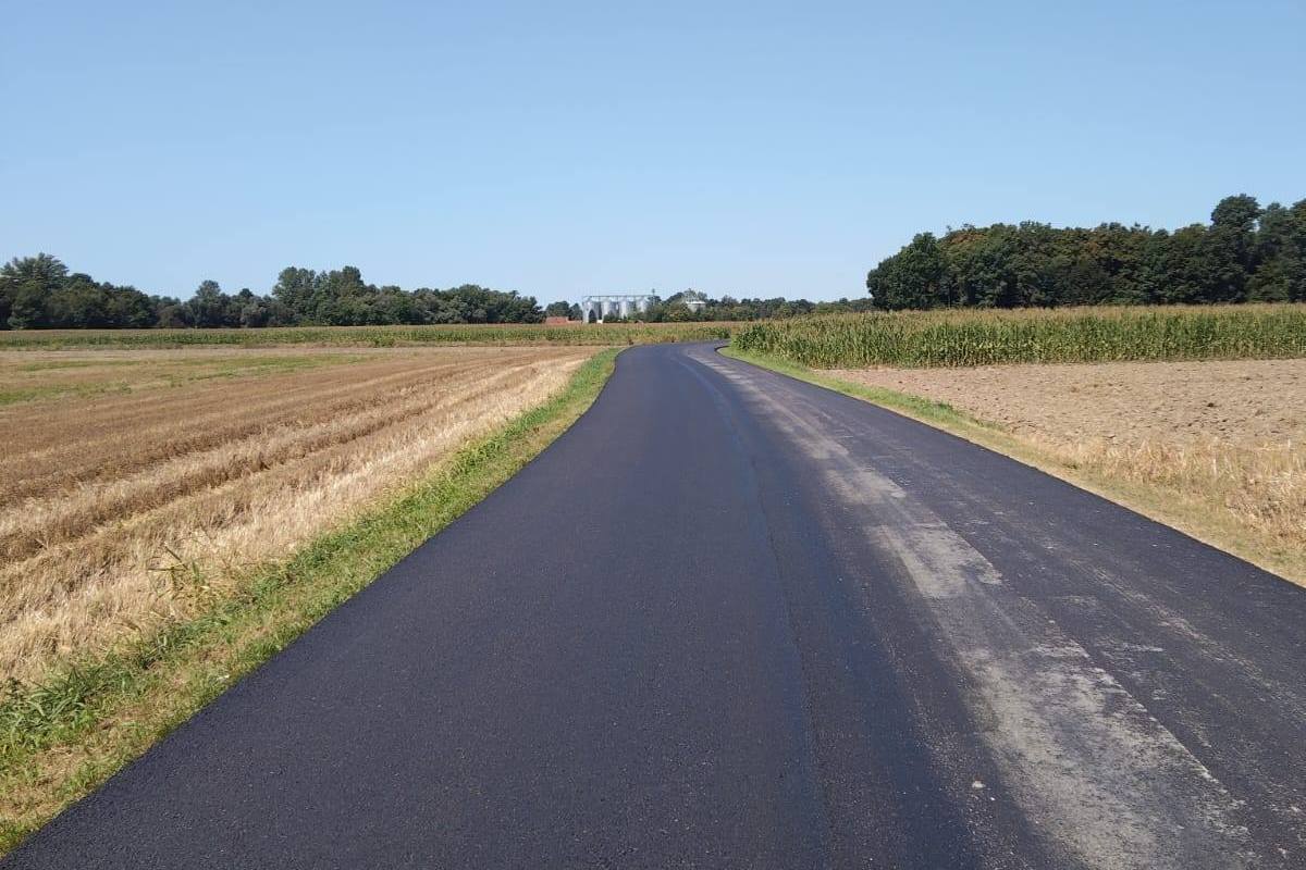 Cesta između Đelekovca i Imbriovca