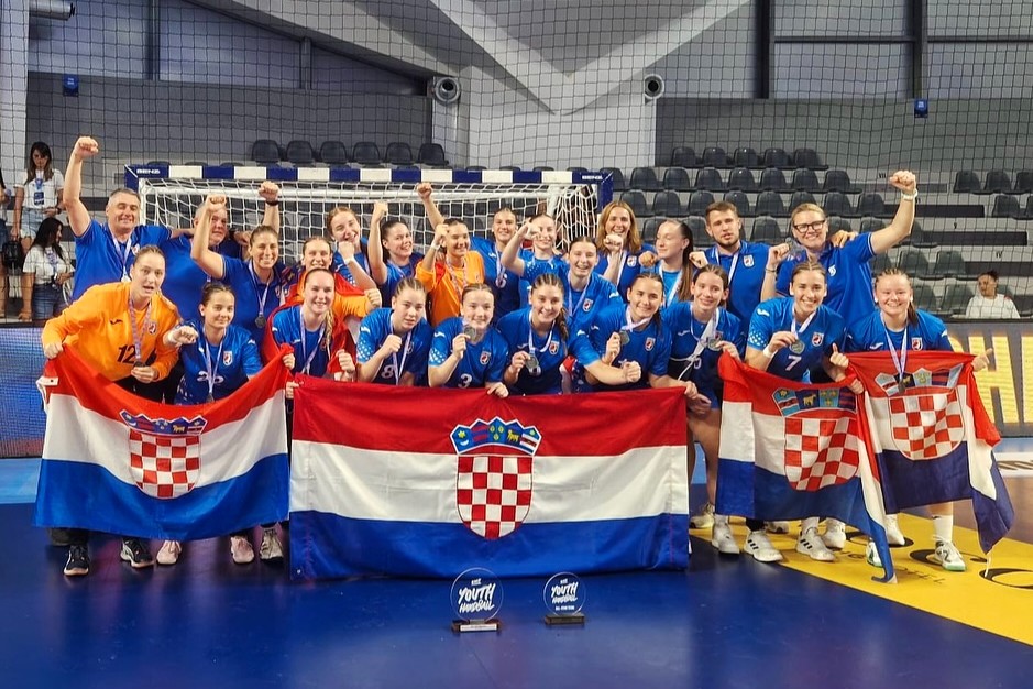 Hrvatske kadetkinje