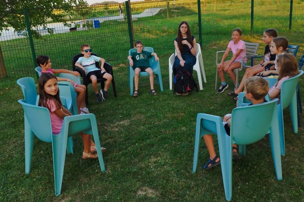 Igraonica na sunčalištu Cerine