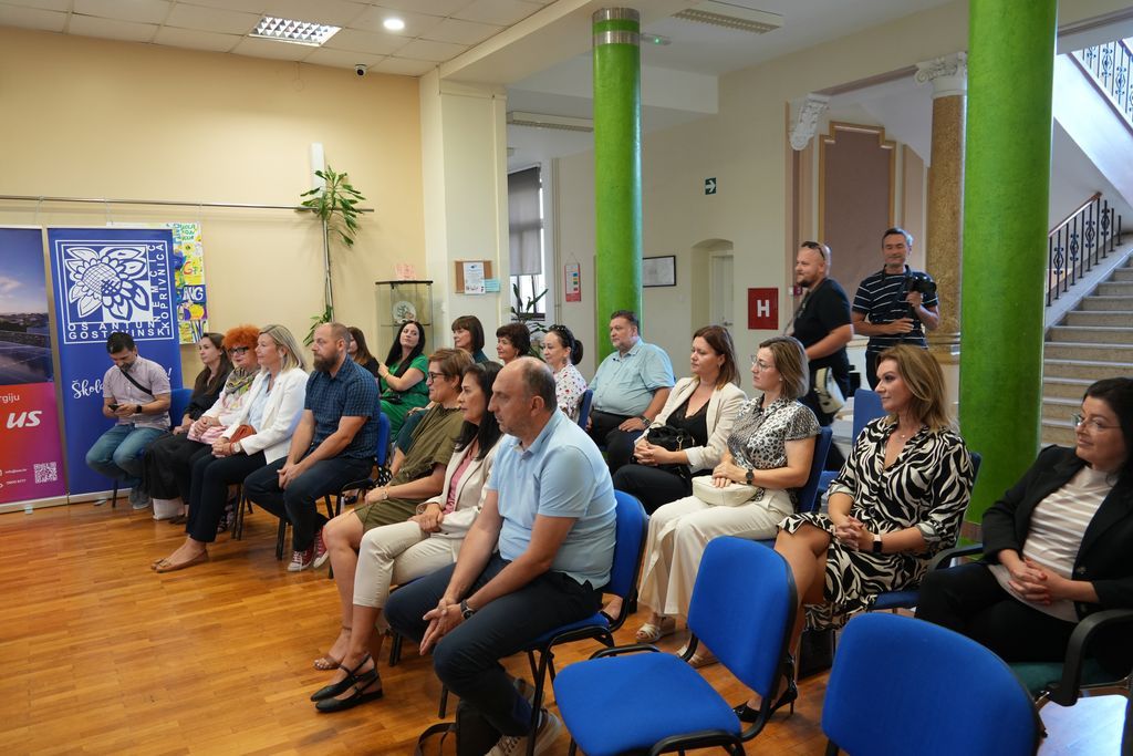 Konferencija Veselo u školu