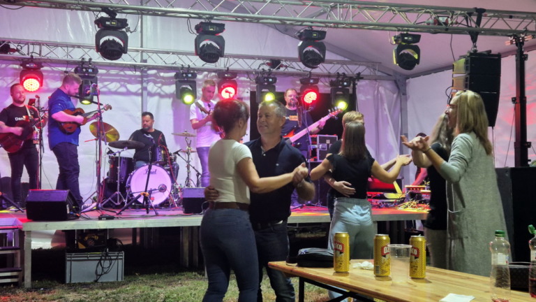Tamburaški sastav Dangube