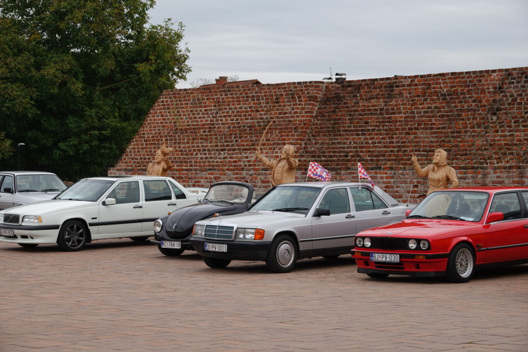 Izložba oldtimera