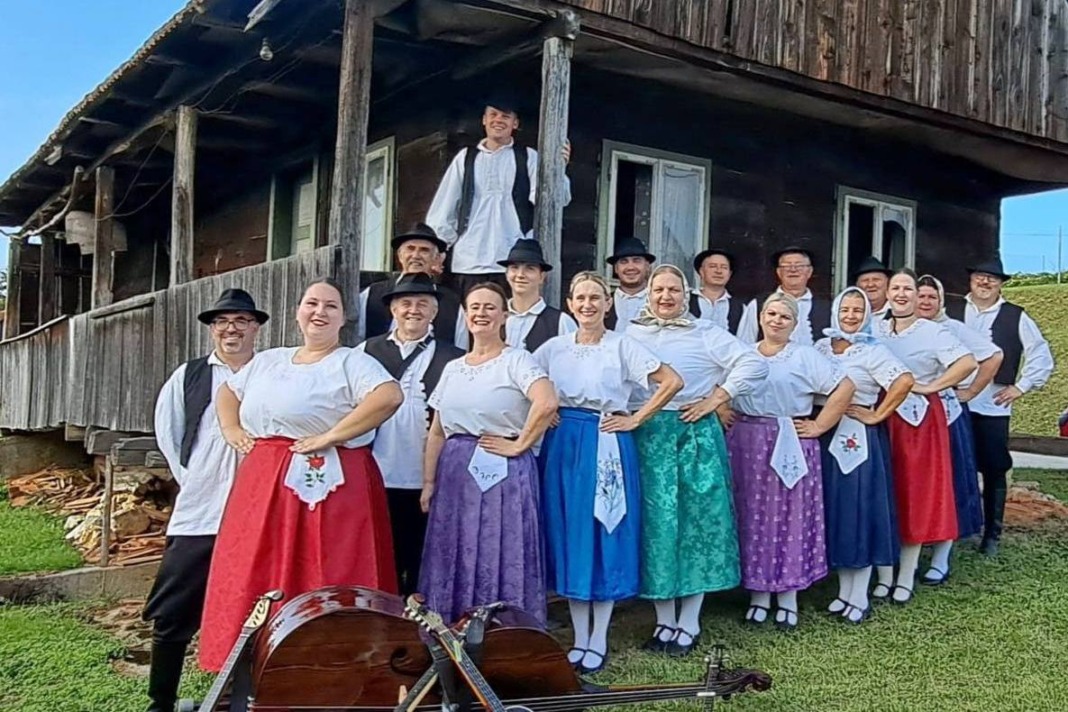 Članovi KUD-a Delovi