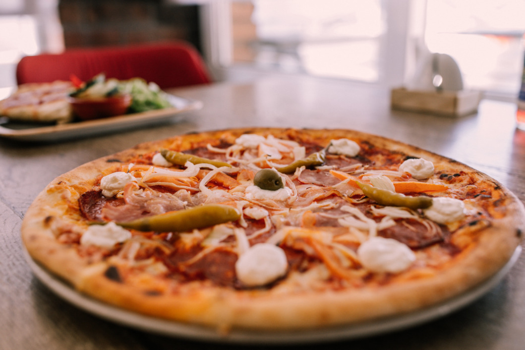Pizza u restoranu Kalimero
