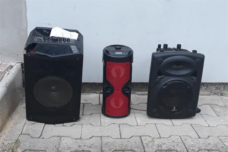 Oduzeti zvučnici