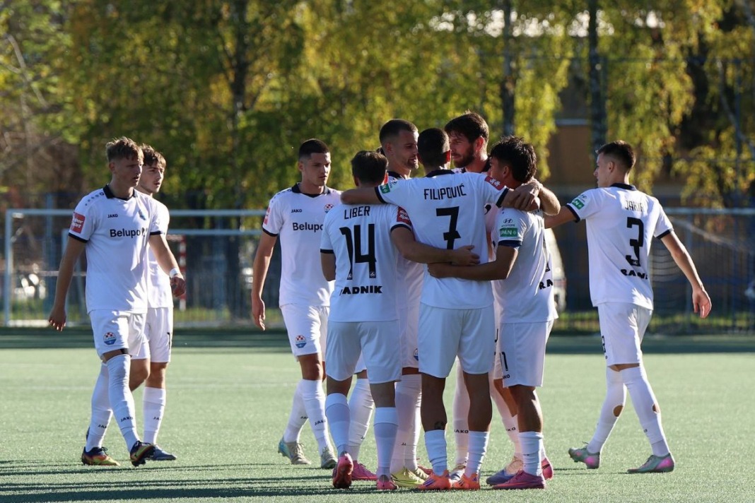 Slavlje igrača Slavena Belupa