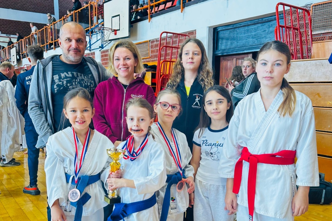 Članovi Karate kluba Akademija Koprivnica
