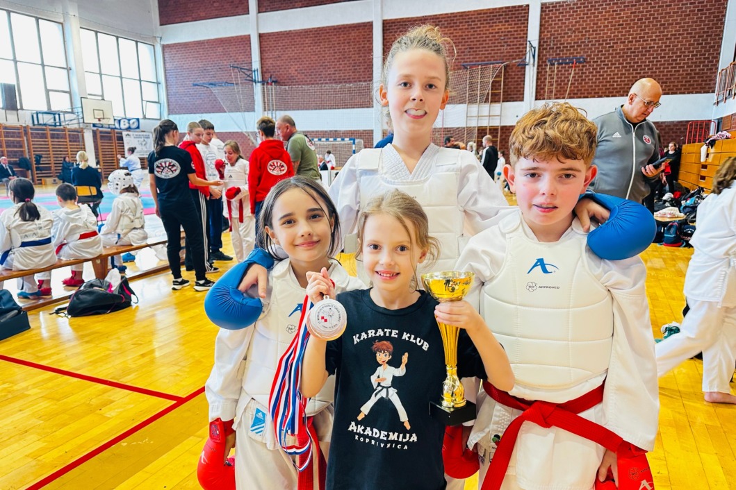 Članovi Karate kluba Akademija Koprivnica