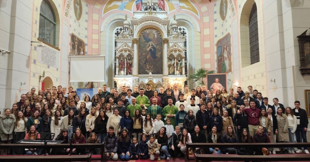 Sudionici susreta mladih Marijafest u Molvama