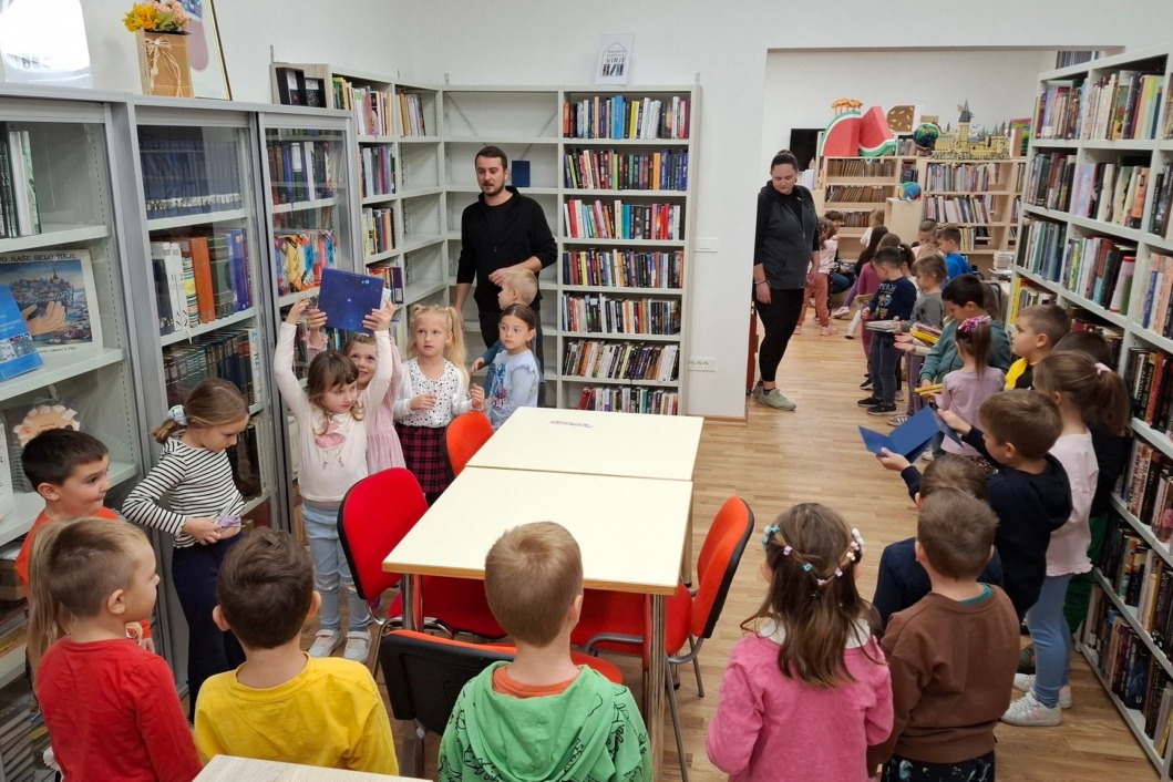Vrtićarci u virovskoj knjižnici
