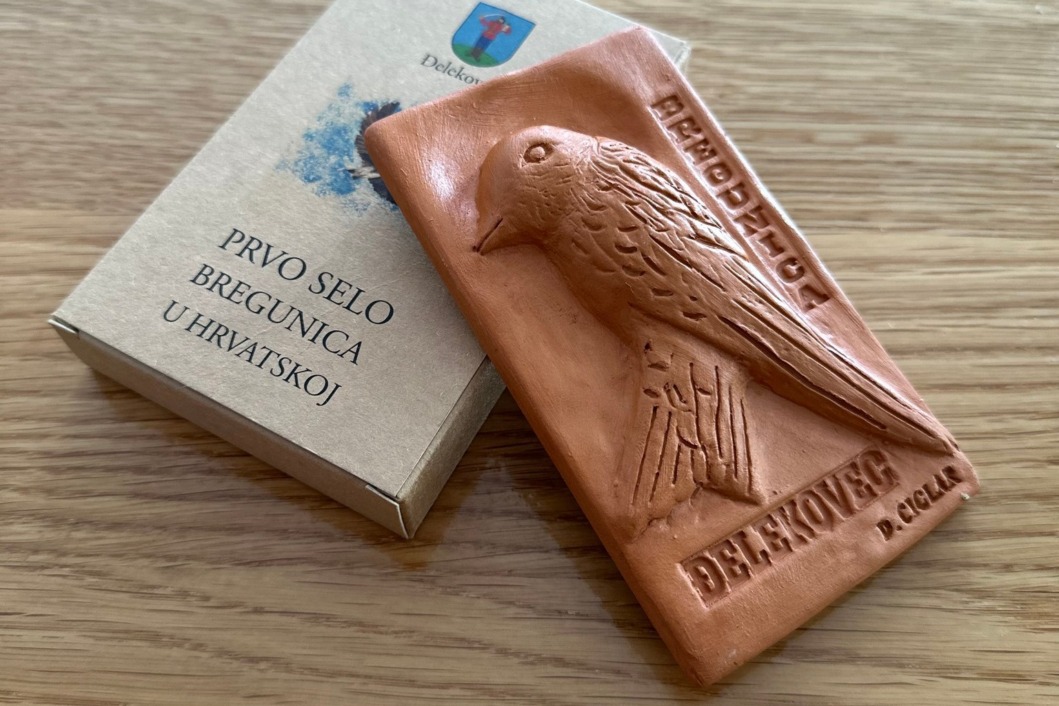 Suvenir s motivom bregunice