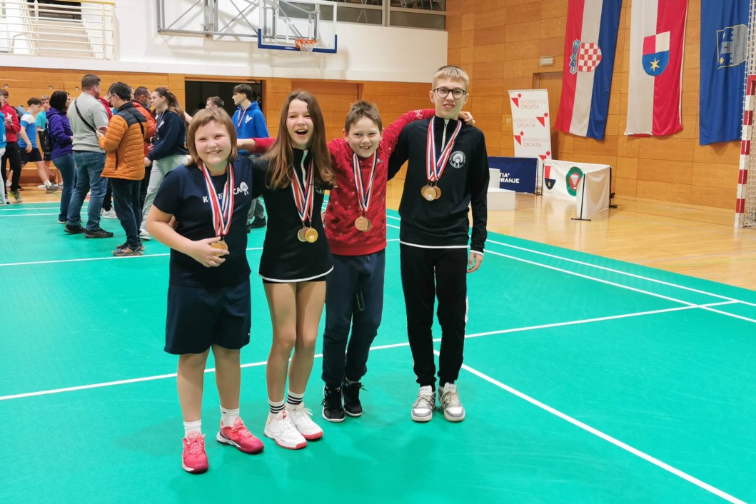 Članovi Badmintonskog kluba Koprivnica