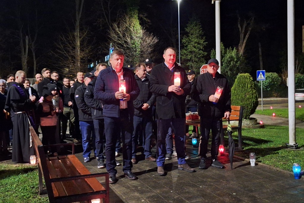 Novi Marof obilježio je Dan sjećanja na žrtve Domovinskog rata i Dan sjećanja na žrtvu Vukovara i Škabrnje