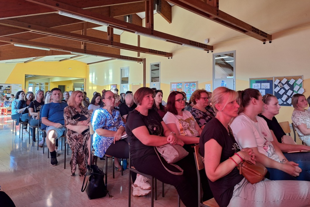 Na edukativnoj radionici roditelji upoznati s pravnim okvirom kažnjivosti djece i mladih
