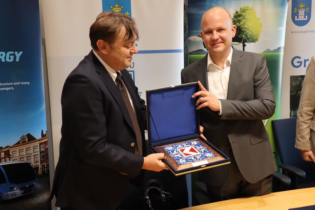 Potpisivanje ugovora