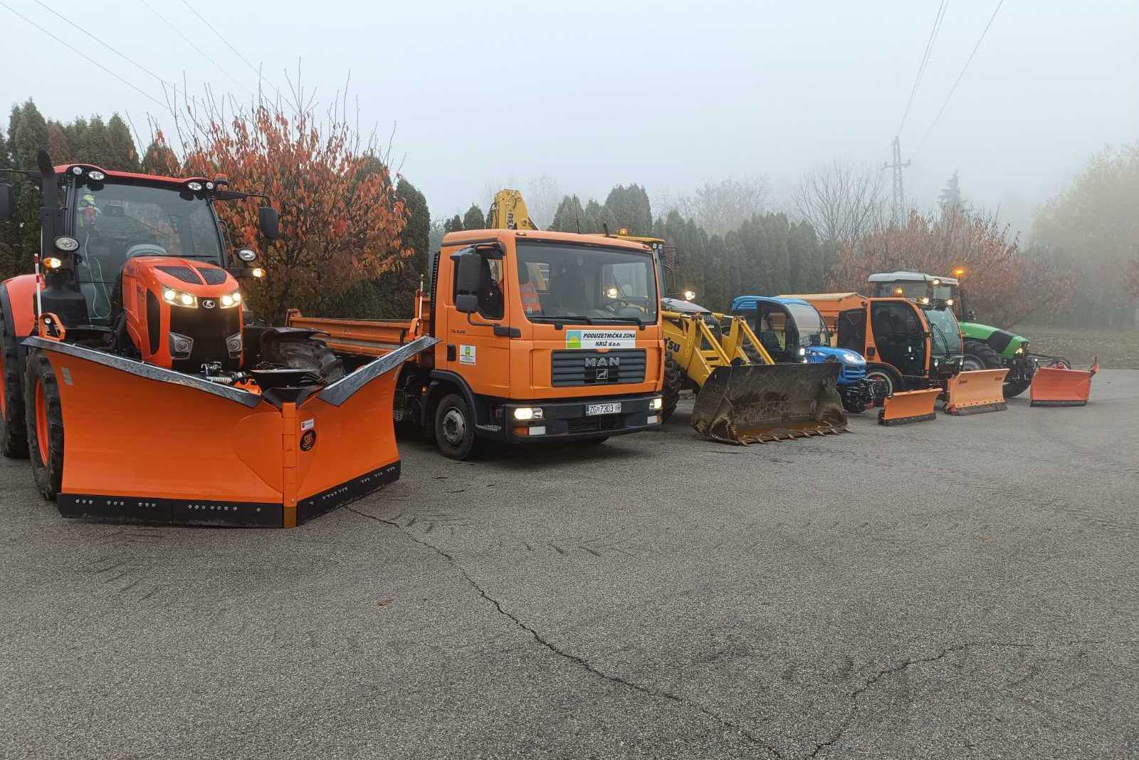 Svi strojevi potrebni za održavanje prometnica, kao i pješačkih površina, registrirani su, operativni i zadovoljavaju uvjete prometovanja