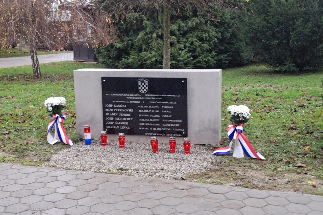 Spomen-ploča poginulim i nestalim braniteljima u Ludbregu