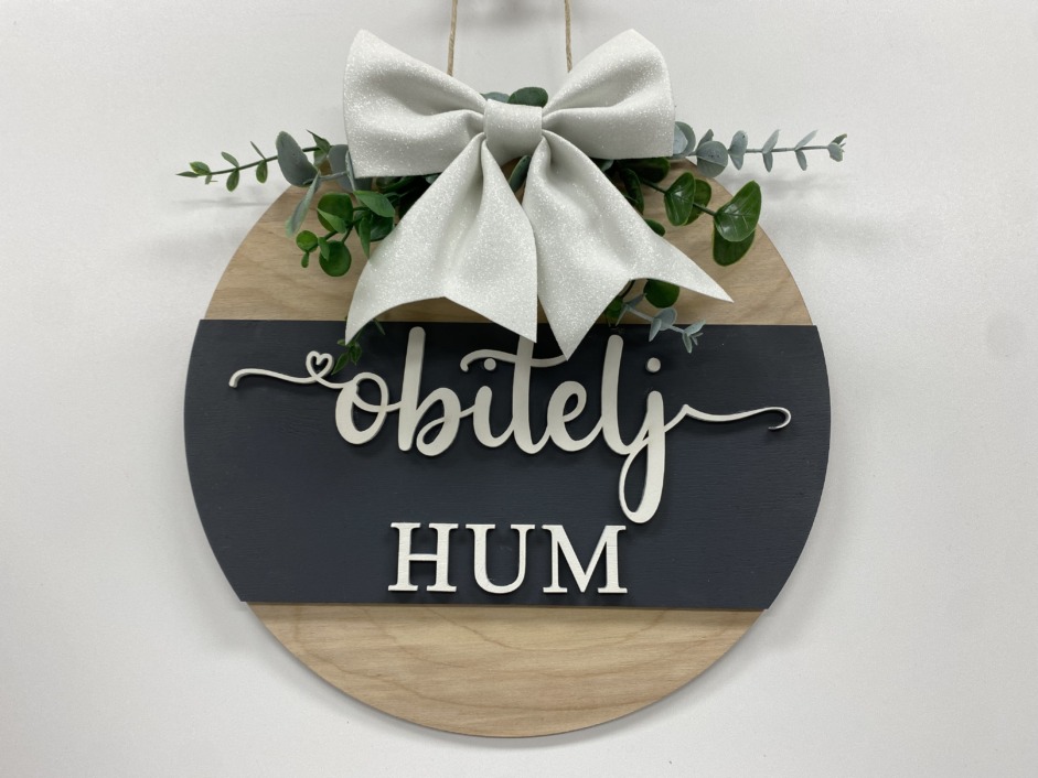 Ukras za vrata izrađen u obrtu Mysty