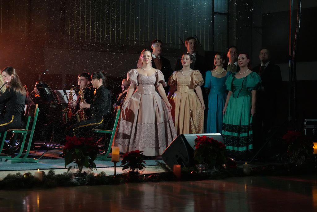 Članovi Folklornog ansambla Koprivnica