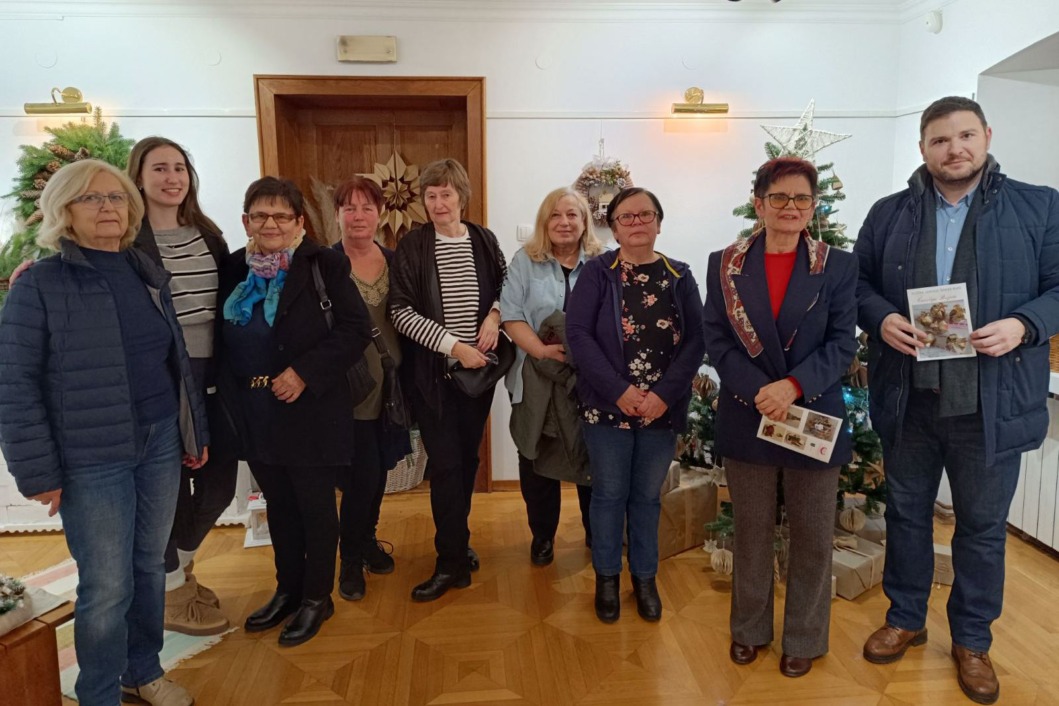 Izložba Čarolija Božića u Križu