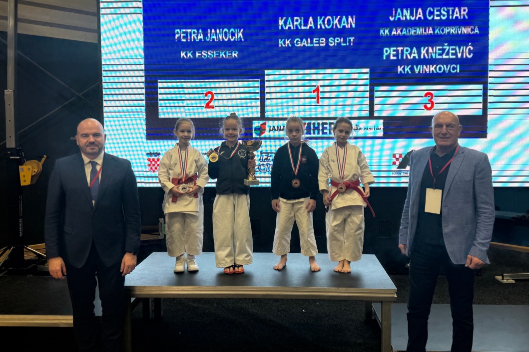 Janja Cestar (treća)