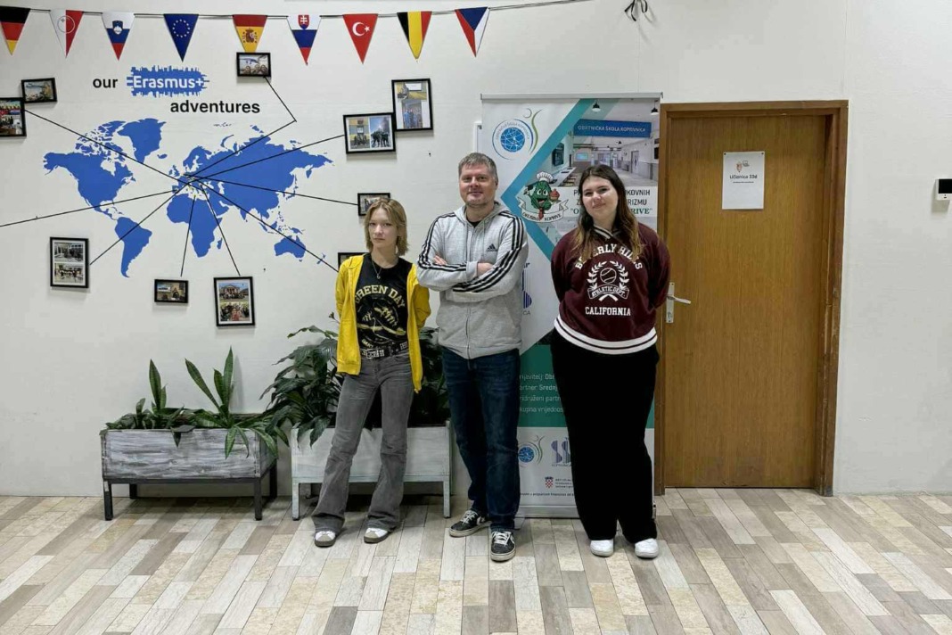 Paula Lončarić, nastavnik Vedran Šikić i Leonarda Jurković