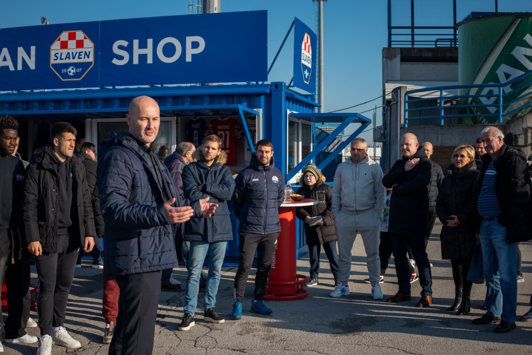 Fan Shop Slavena Belupa