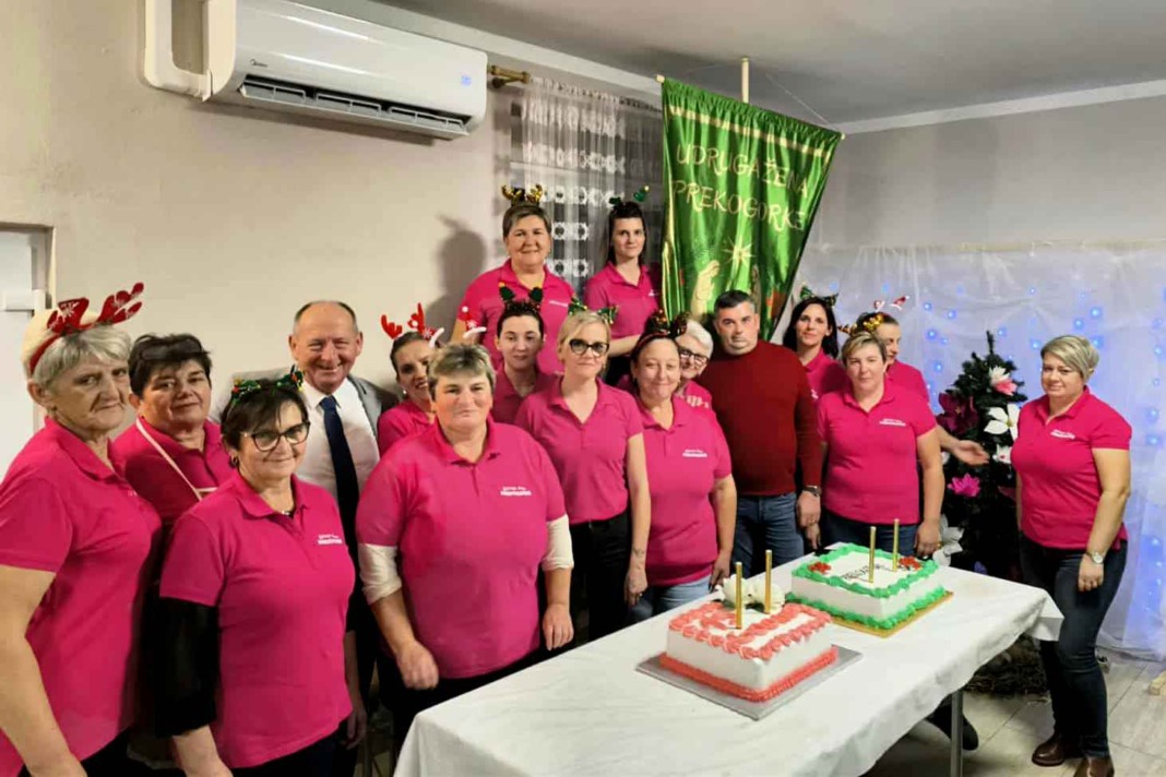 Vrijedne članice udruge žena Prekogorke