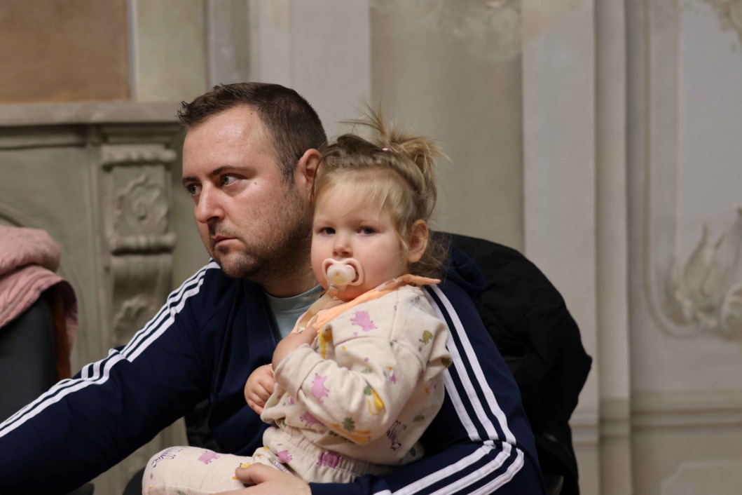 Andđelina Bačani u naručju svog tate Matije